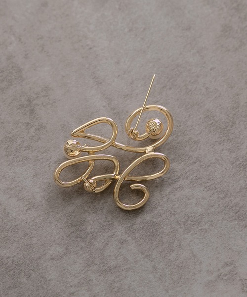 epic day(エピックデイ)の「パール付きニュアンスブローチ(ブローチ/コサージュ・レディース・ゴールド・F)」の4枚目の写真