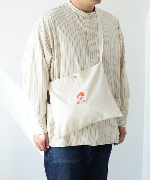 BEAMS JAPAN(ビームス ジャパン)の「ビームス ジャパン ロゴ サコッシュ(ショルダーバッグ・メンズ・オフホワイト/ネイビー/ホワイト系その他5・ONE SIZE)」の19枚目の写真