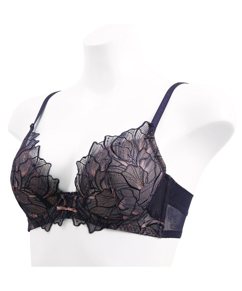 mignon la vie a duex（ミニヨン ラヴィアドゥ）の「【Le petale/ルペタル】ブラジャー 単品（ブラジャー・レディース・ピンク/ライトグリーン/ダークネイビー・B70/B75/B80/C65/C70/C75/C80/D65/D70/D75/D80/E65/E70/E75/F65/F70/F75）」の8枚目の写真