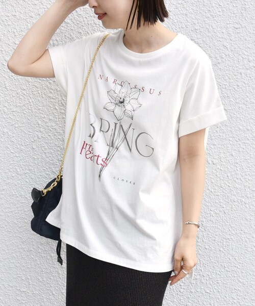 SHIPS(シップス)の「【WEB限定】〈手洗い可能〉フラワー 箔 プリント ロゴ TEE(Tシャツ/カットソー・レディース・ダークグレー/ストーン/オフホワイト/チャコールグレー・ONE SIZE)」の11枚目の写真