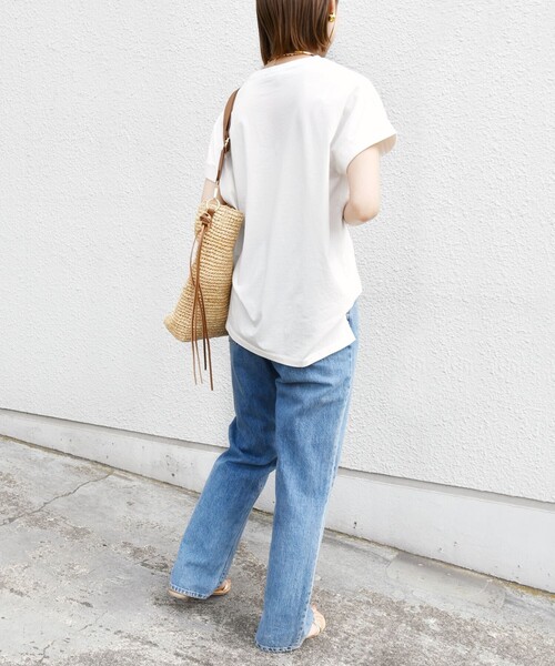SHIPS(シップス)の「【WEB限定】〈手洗い可能〉フラワー 箔 プリント ロゴ TEE(Tシャツ/カットソー・レディース・ダークグレー/ストーン/オフホワイト/チャコールグレー・ONE SIZE)」の14枚目の写真
