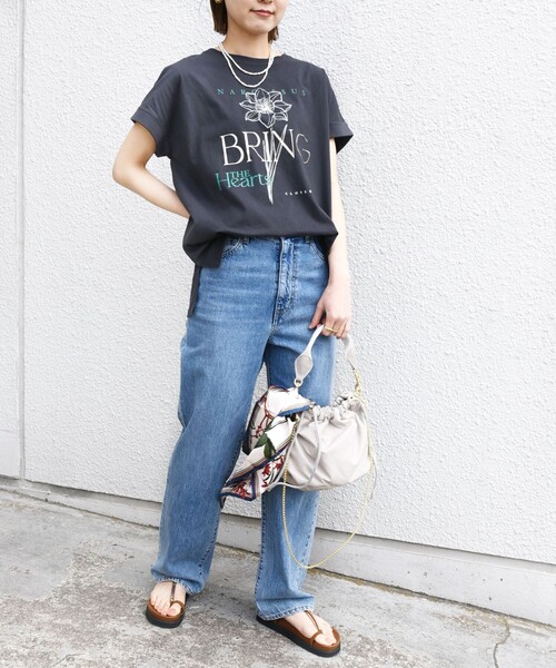 SHIPS for women / シップスウィメン 【WEB限定】〈手洗い可能〉フラワー 箔 プリント ロゴ TEE SHIPS｜【WEB限定】<手洗い可能>フラワー 箔 プリント ロゴ TEE