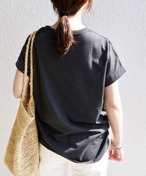 WEB限定】〈手洗い可能〉フラワー 箔 プリント ロゴ TEE（T