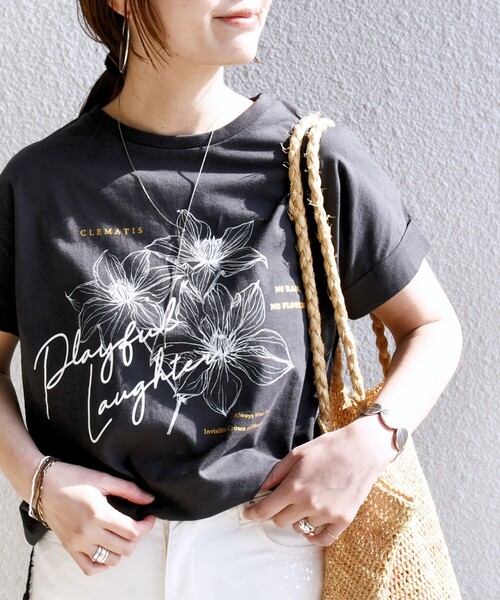 tシャツ 「手洗い可能」スカラップレーススリーブカットソー レディース WEB限定】〈手洗い可能〉フラワー 箔 プリント ロゴ TEE（T