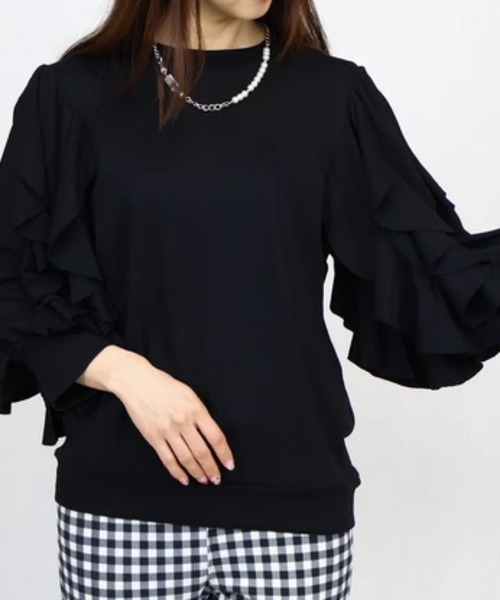 ANOTHER S(アナザーエス)の「フリルボリューム袖カットソー(Tシャツ/カットソー・レディース・ホワイト/ブラック・FREE)」の2枚目の写真