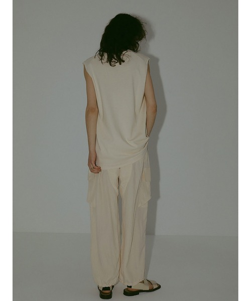 HER.（ハー）の「Ｖネックプルオーバー（Tシャツ/カットソー・レディース・ブラック/ベージュ/オフホワイト・フリー）」の14枚目の写真