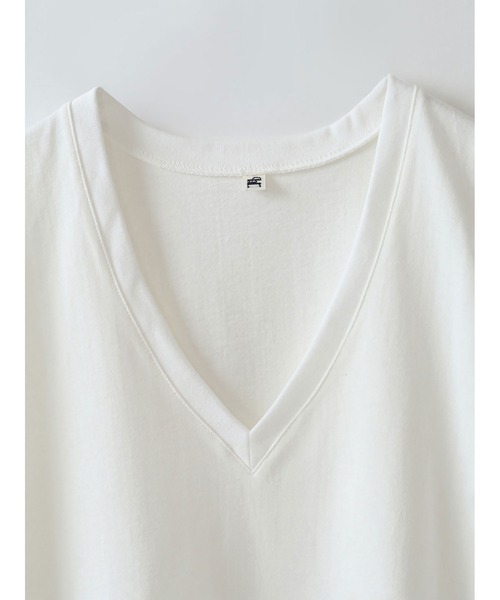 HER.（ハー）の「Ｖネックプルオーバー（Tシャツ/カットソー・レディース・ブラック/ベージュ/オフホワイト・フリー）」の20枚目の写真