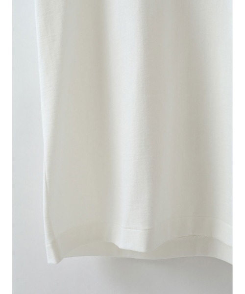 HER.（ハー）の「Ｖネックプルオーバー（Tシャツ/カットソー・レディース・ブラック/ベージュ/オフホワイト・フリー）」の5枚目の写真