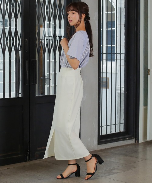 TRUDEA（トルディア）の「アシメトリーVネックバー付半袖ブラウス（シャツ/ブラウス・レディース・ホワイト/ホワイト×ネイビー/ネイビー・MEDIUM/LARGE）」の22枚目の写真