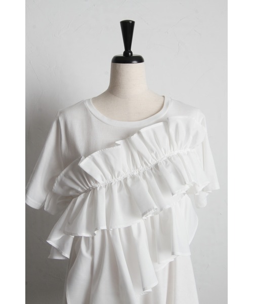 &. NOSTALGIA(アンドドットノスタルジア)の「フリルギャザーカットプルオーバー(Tシャツ/カットソー・レディース・ブラック/オフホワイト・M)」の3枚目の写真
