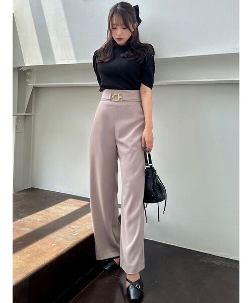 RESEXXY（リゼクシー）の「ベルトポイントデザインミュール（スリッポン・レディース・ブラック/アイボリー・SMALL/MEDIUM/LARGE）」の17枚目の写真