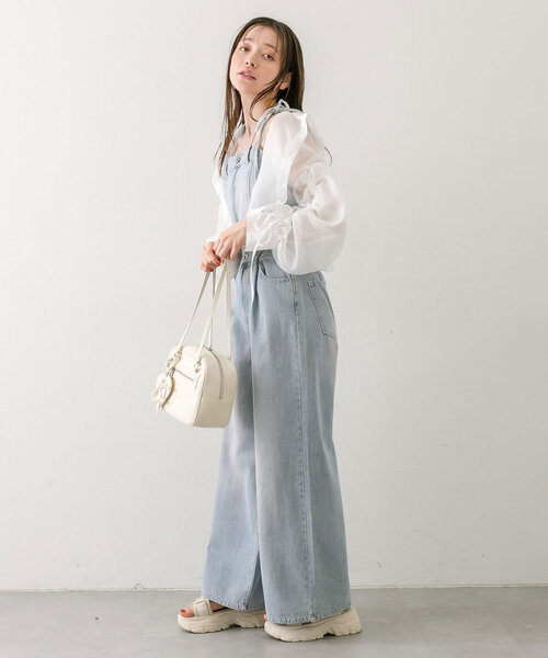 OLIVE des OLIVE（オリーブデオリーブ）の「袖ドロストクロップドシャツ（シャツ/ブラウス・レディース・ラベンダー/サックスブルー/グレー/オフホワイト・FREE）」の18枚目の写真