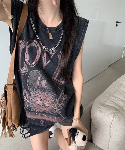 GEMEDA(ジェメダ)の「プリントノースリーブTシャツ(Tシャツ/カットソー・レディース・ブラック/ダークグレー・M)」の18枚目の写真