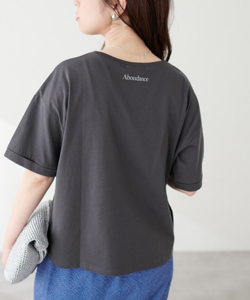 natural couture(ナチュラルクチュール)の「<サスティナ>オーガビッツ袖口ロールUP半袖Tシャツ(Tシャツ/カットソー・レディース・スミクロ/ラベンダー/オフホワイト・FREE)」の14枚目の写真