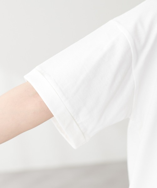 natural couture(ナチュラルクチュール)の「<サスティナ>オーガビッツ袖口ロールUP半袖Tシャツ(Tシャツ/カットソー・レディース・スミクロ/ラベンダー/オフホワイト・FREE)」の7枚目の写真