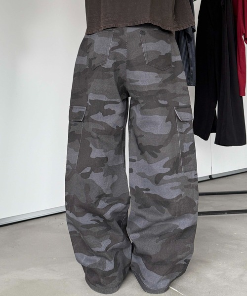 sedacle（セダクル）の「ファスナーポケット柄カーゴパンツ（カーゴ