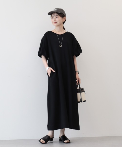 AMERICAN HOLIC（アメリカンホリック）の「袖コンシャスVネックカットワンピース（ワンピース・レディース・ブラック・M/L）」の4枚目の写真