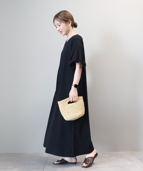 AMERICAN HOLIC（アメリカンホリック）の「袖コンシャスVネックカットワンピース（ワンピース・レディース・ブラック・M/L）」の19枚目の写真
