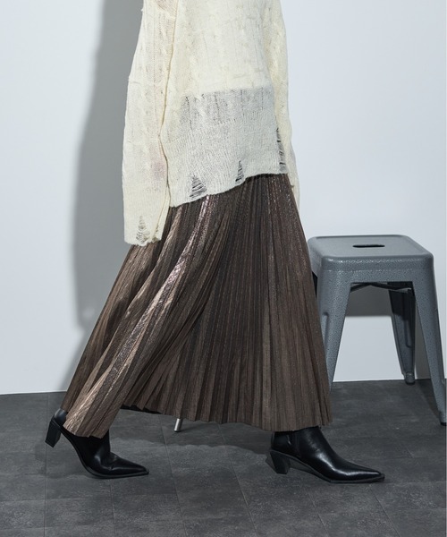 THE YOn（ザヨン）の「メタリックプリーツスカート（スカート・レディース・シルバー/ブロンズ/ブラック・FREE）」の3枚目の写真