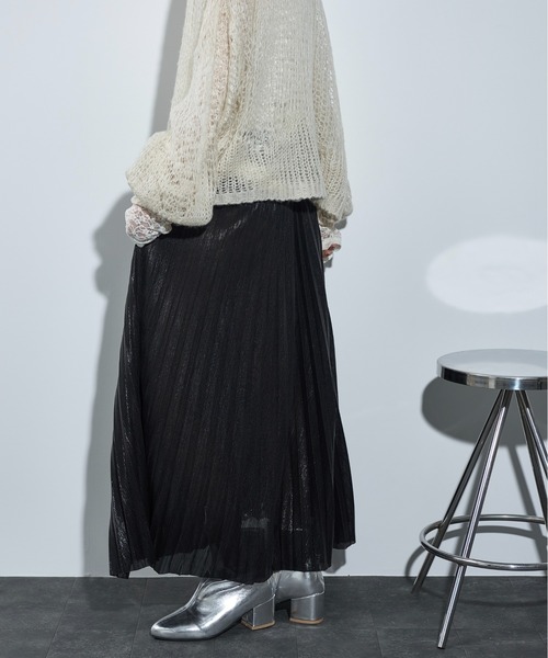 THE YOn（ザヨン）の「メタリックプリーツスカート（スカート・レディース・シルバー/ブロンズ/ブラック・FREE）」の14枚目の写真