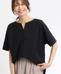 Reflect（リフレクト）の「【SALE／UVカット／接触冷感／マシンウォッシュ可】スキッパーネックブラウス（Tシャツ/カットソー）」