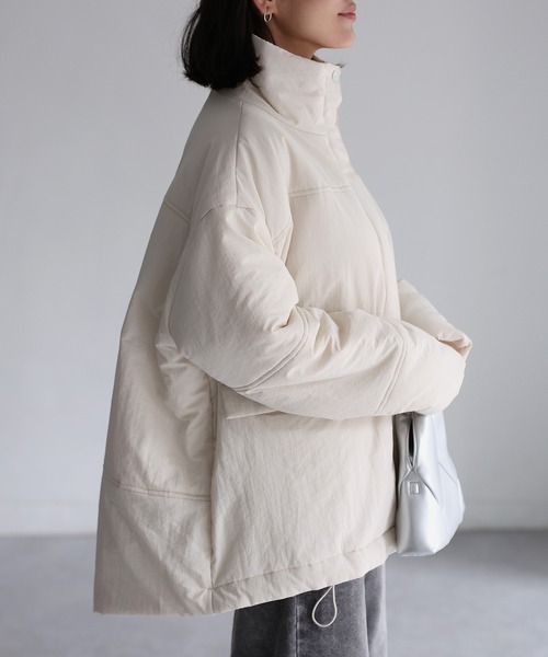 Riberry（リベリー）の「マルチポケット中綿ミドルナイロンダウン（ダウンジャケット/コート・レディース・アイボリー/カーキ/ブラック・MEDIUM）」の9枚目の写真