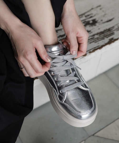 SESTO（セスト）の「軽量厚底レースアップボリュームスニーカー（スニーカー・レディース・シルバー/ブラック/ブラウン系その他/アイボリー・S/M/L/LL/3L）」の19枚目の写真