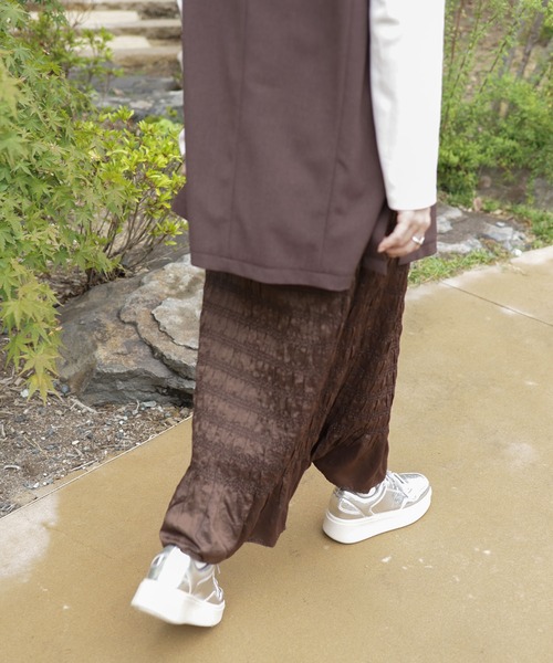 SESTO（セスト）の「軽量厚底レースアップボリュームスニーカー（スニーカー・レディース・シルバー/ブラック/ブラウン系その他/アイボリー・S/M/L/LL/3L）」の14枚目の写真