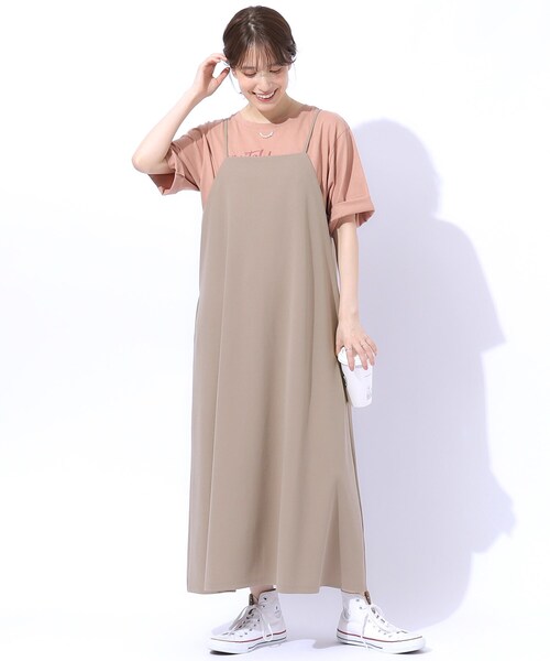 SHOO・LA・RUE（シューラルー）の「【高レビュー/洗える】ポケット付きが嬉しい フレアキャミワンピース（ワンピース・レディース・ブラック/チャコールグレー/キャメル・04/02/03）」の3枚目の写真