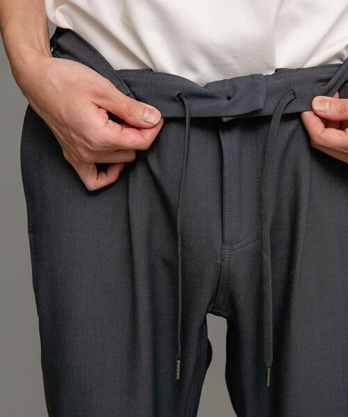 URBAN RESEARCH Sonny Label（アーバンリサーチサニーレーベル）の「ワンタックイージースリムパンツ（その他パンツ・メンズ・チャコールグレー/ネイビー・MEDIUM/LARGE/X-LARGE）」の4枚目の写真