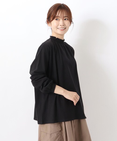 one'sterrace(ワンズテラス)の「シャーリング綿カットソープルオーバー(Tシャツ/カットソー・レディース・ベージュ系9/アイボリー系8/ブラック系8/サックスブルー系8・02)」の2枚目の写真