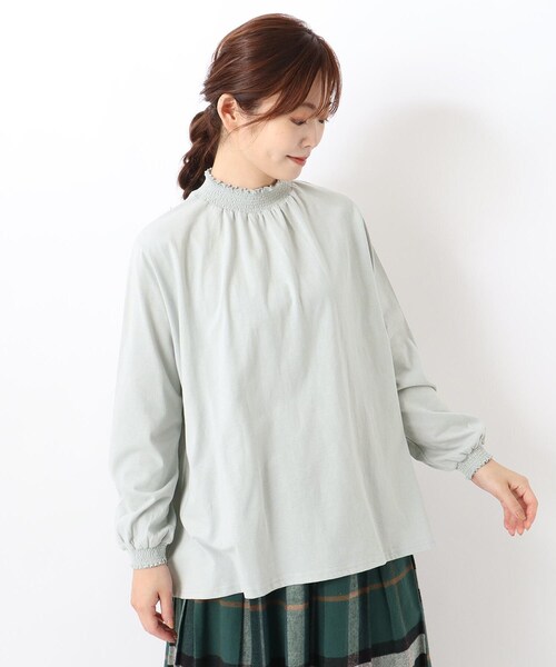 one'sterrace(ワンズテラス)の「シャーリング綿カットソープルオーバー(Tシャツ/カットソー・レディース・ベージュ系9/アイボリー系8/ブラック系8/サックスブルー系8・02)」の5枚目の写真