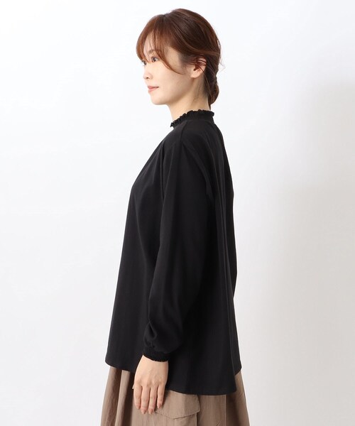 one'sterrace(ワンズテラス)の「シャーリング綿カットソープルオーバー(Tシャツ/カットソー・レディース・ベージュ系9/アイボリー系8/ブラック系8/サックスブルー系8・02)」の7枚目の写真