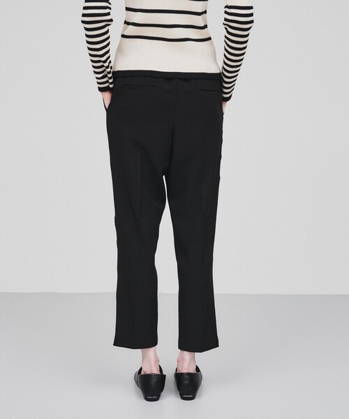 cloenc（クロエンス）の「◆【セットアップ／マシンウォッシュ】サイドラインタック入りテーパードパンツ（その他パンツ・レディース・グレー系その他3/ナチュラル/ブラック・01/02/03）」の10枚目の写真