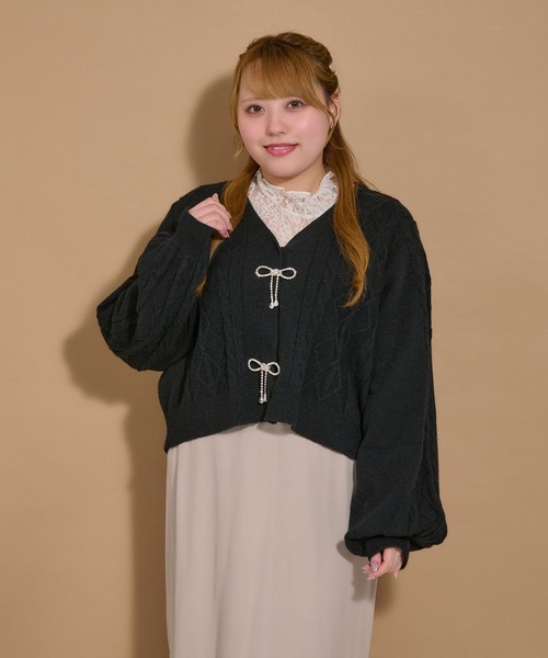 Louiosy（ルオシー）の「【大きいサイズ】リボンケーブルカーディガン（ニット/セーター・レディース・レッド/ブラック/アイボリー・3L/4L）」の10枚目の写真