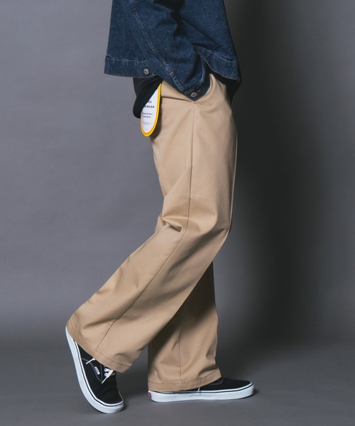 Dickies(ディッキーズ)の「【DICKIES/ディッキーズ】TCツイルワイドストレートパンツ(チノパンツ・メンズ・チャコールグレー/ブラック/ベージュ/ブラウン・MEDIUM/LARGE/X-LARGE)」の20枚目の写真