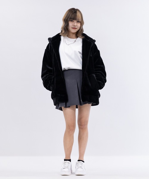 Red Cap Girl(レッドキャプガール)の「【a-r】〔Red Cap Girl/レッドキャップガール〕ラビットファー バックフェルト刺繍 フードジャケット(ブルゾン・レディース・ホワイト/ブラック/モカ・MEDIUM/LARGE)」の20枚目の写真