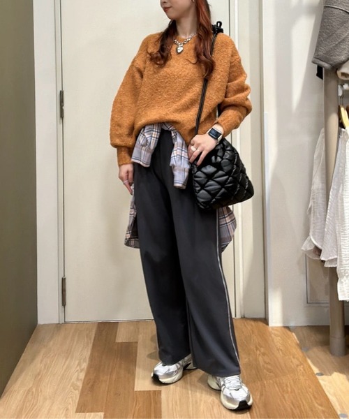 Green Parks(グリーンパークス)の「ブークレニットプルオーバー(ニット/セーター・レディース・ネイビー/オレンジ/ピンク・FREE)」の22枚目の写真