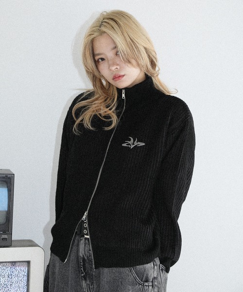 MSG(エムエスジー)の「メタルプレートヴィンテージライクダブルジップアップニット(ニット/セーター・メンズ・ブラック系/グレー系/ブラウン系・S/M/L/XL)」の16枚目の写真