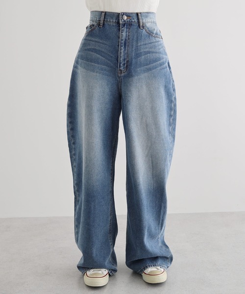 andme(アンドミー)の「ワイドデニムカーブパンツ(デニムパンツ・レディース・ブラック/ライトブルー/ブルー・L/M)」の12枚目の写真