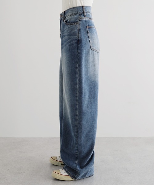 andme(アンドミー)の「ワイドデニムカーブパンツ(デニムパンツ・レディース・ブラック/ライトブルー/ブルー・L/M)」の13枚目の写真