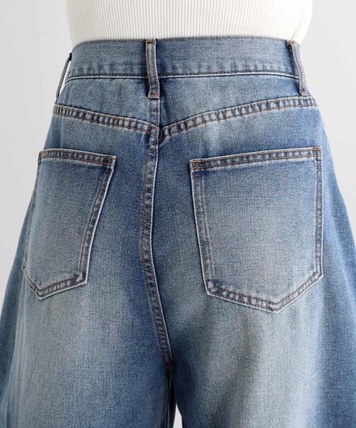 andme(アンドミー)の「ワイドデニムカーブパンツ(デニムパンツ・レディース・ブラック/ライトブルー/ブルー・L/M)」の10枚目の写真