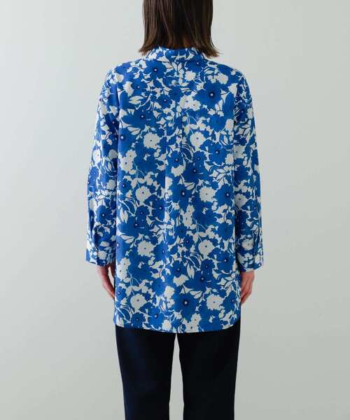 フラワーパターン 長袖シャツ niko and（ニコアンド）の「フラワーパターンロングスリーブシャツ
