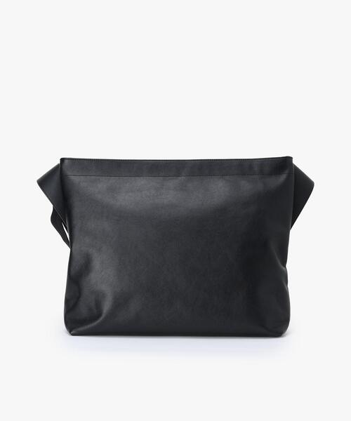 agnes b.(アニエスベー)の「ショルダーバッグ YAH01-03(ショルダーバッグ・メンズ・ブラック・FREE)」の2枚目の写真