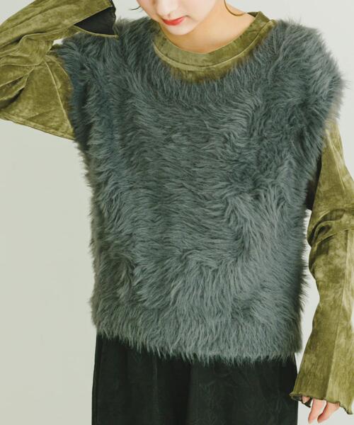 ITEMS URBANRESEARCH（アイテムズ アーバンリサーチ）の「シアーベロアロングTシャツ（Tシャツ/カットソー・レディース・オフホワイト/チャコールグレー/マスタード・FREE）」の4枚目の写真