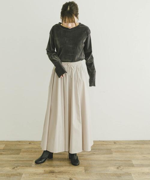 ITEMS URBANRESEARCH（アイテムズ アーバンリサーチ）の「シアーベロアロングTシャツ（Tシャツ/カットソー・レディース・オフホワイト/チャコールグレー/マスタード・FREE）」の17枚目の写真