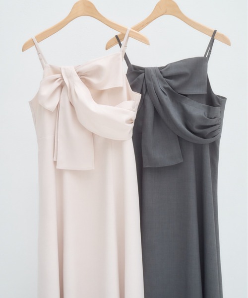 mellowneon（メロウネオン）の「リボンデザインワンピース（ワンピース・レディース・チャコールグレー/アイボリー・SMALL/MEDIUM）」の2枚目の写真