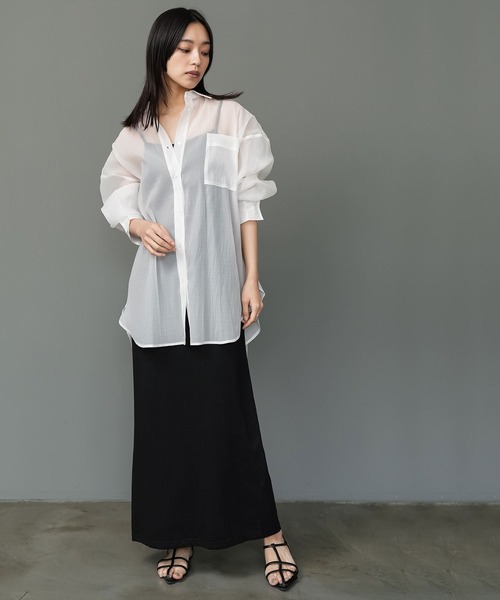 mili an deni（ミリアンデニ）の「ソフトオーガンクレープオーバーシアーシャツ（シャツ/ブラウス・レディース・グレー/オフホワイト/ブラック・M）」の8枚目の写真