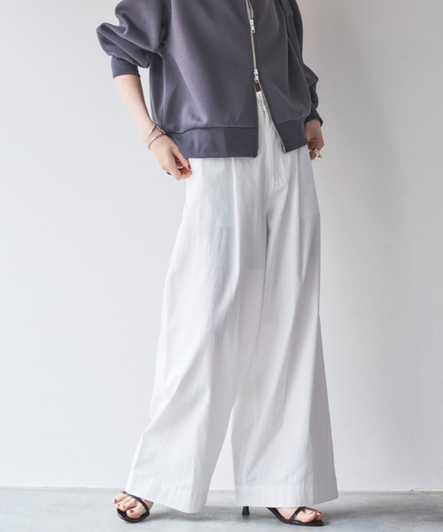 Doux archives（ドゥアルシーヴ）の「タックワイドパンツ（その他パンツ・レディース・ベージュ/ネイビー/ホワイト・36/38）」の13枚目の写真