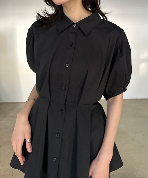 solleim(ソルレム)の「パフスリーブペプラムシャツ(シャツ/ブラウス・レディース・ブラック/オフホワイト/ブルー・M/L)」の4枚目の写真